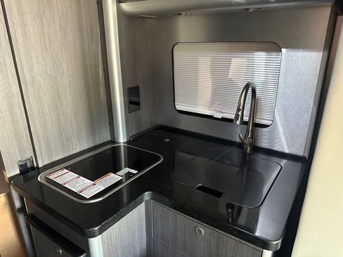 Used 2020 Mercedes-Benz Sprinter 3500 w/ Premium Plus Package image 18