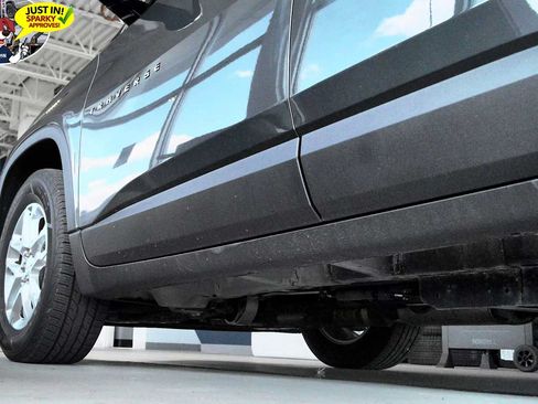 Used 2020 Chevrolet Traverse LT AWD/4WD image 7