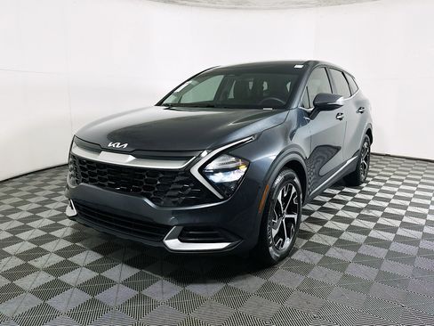 Used 2023 Kia Sportage EX image 7