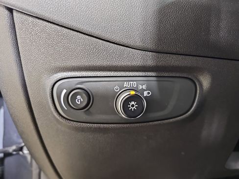 Certified 2023 Chevrolet Equinox LT image 31