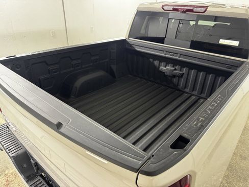 New 2026 Chevrolet Silverado 1500 High Country AWD/4WD image 77