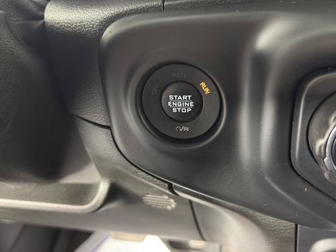 Used 2019 Jeep Wrangler Unlimited Rubicon image 37