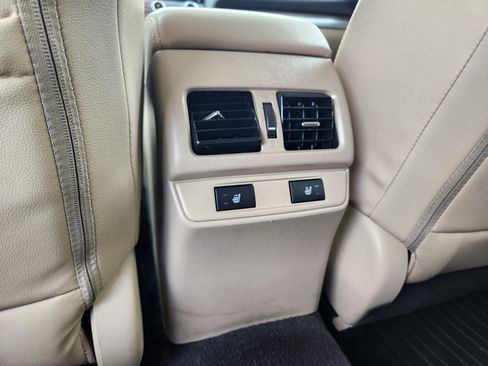 Used 2017 Subaru Outback 2.5i Limited w/ Popular Package #5 image 9