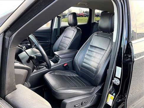 Used 2018 Ford Escape Titanium image 10