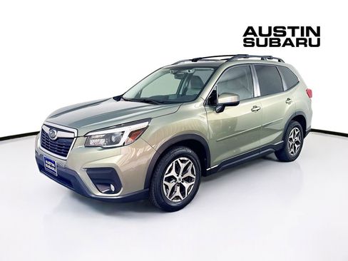 Used 2021 Subaru Forester Premium w/ Popular Package #1 image 3