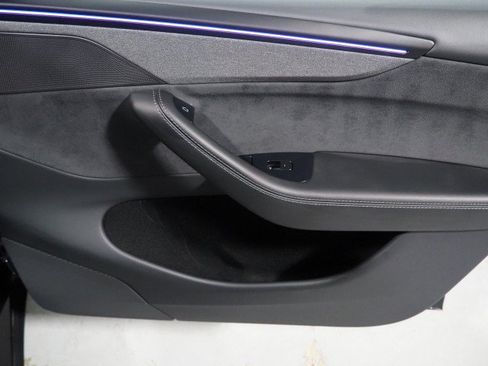 Used 2026 Tesla Model Y Long Range RWD image 62