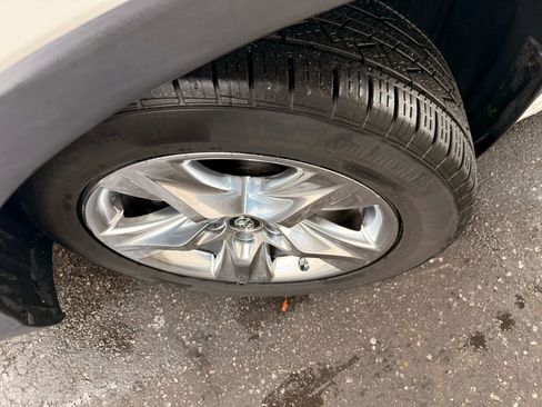 Used 2019 Toyota Highlander Limited image 39