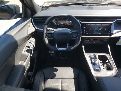 New 2026 Jeep Cherokee Overland image 19