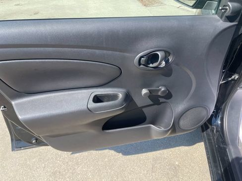 Used 2015 Nissan Versa S Plus FWD image 11