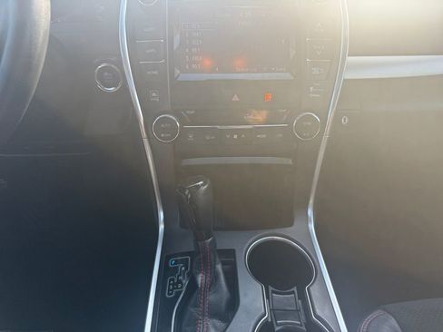 Used 2015 Toyota Camry XSE w/ Advanced Technology Package FWD image 15