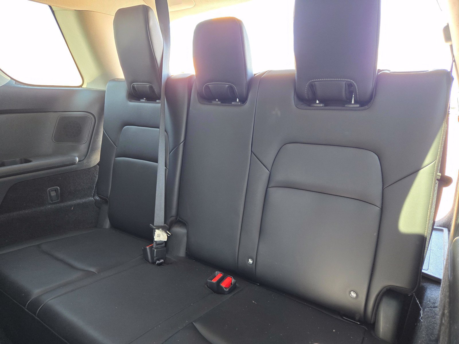 Used 2023 Nissan Pathfinder Platinum w/ Cargo Package AWD/4WD image 12