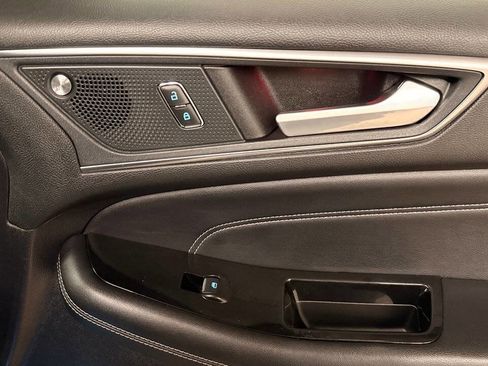 Used 2019 Ford Edge Titanium w/ Equipment Group 301A image 27