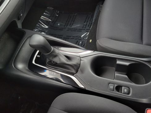 Certified 2024 Toyota Corolla LE FWD image 31