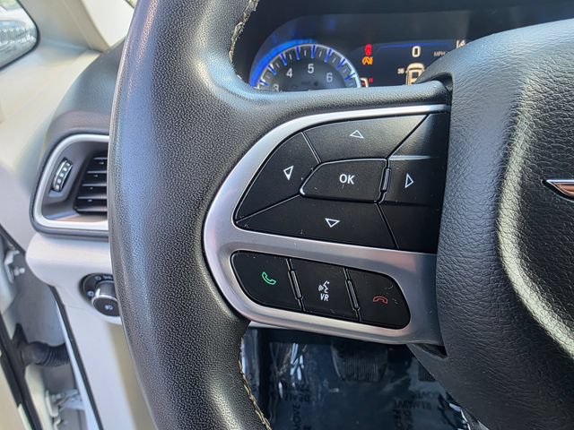 Used 2022 Chrysler Pacifica Touring-L FWD image 27