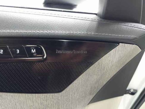 Certified 2023 Volvo XC90 B6 Ultimate w/ Protection Package Premier image 16