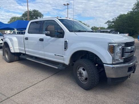 Used 2018 Ford F350 XLT image 3