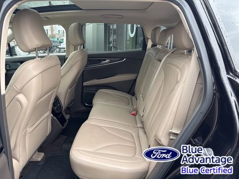 Used 2022 Lincoln Nautilus Reserve w/ Luxury Package image 34