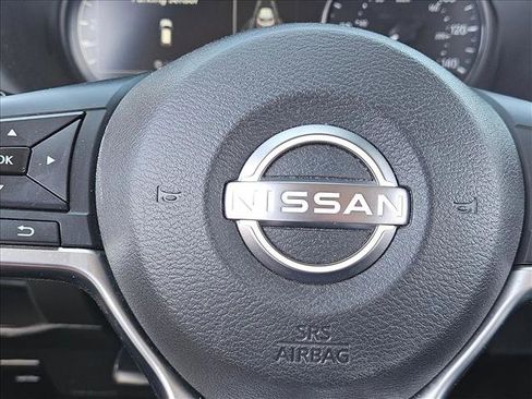 Used 2023 Nissan Kicks SV FWD image 13