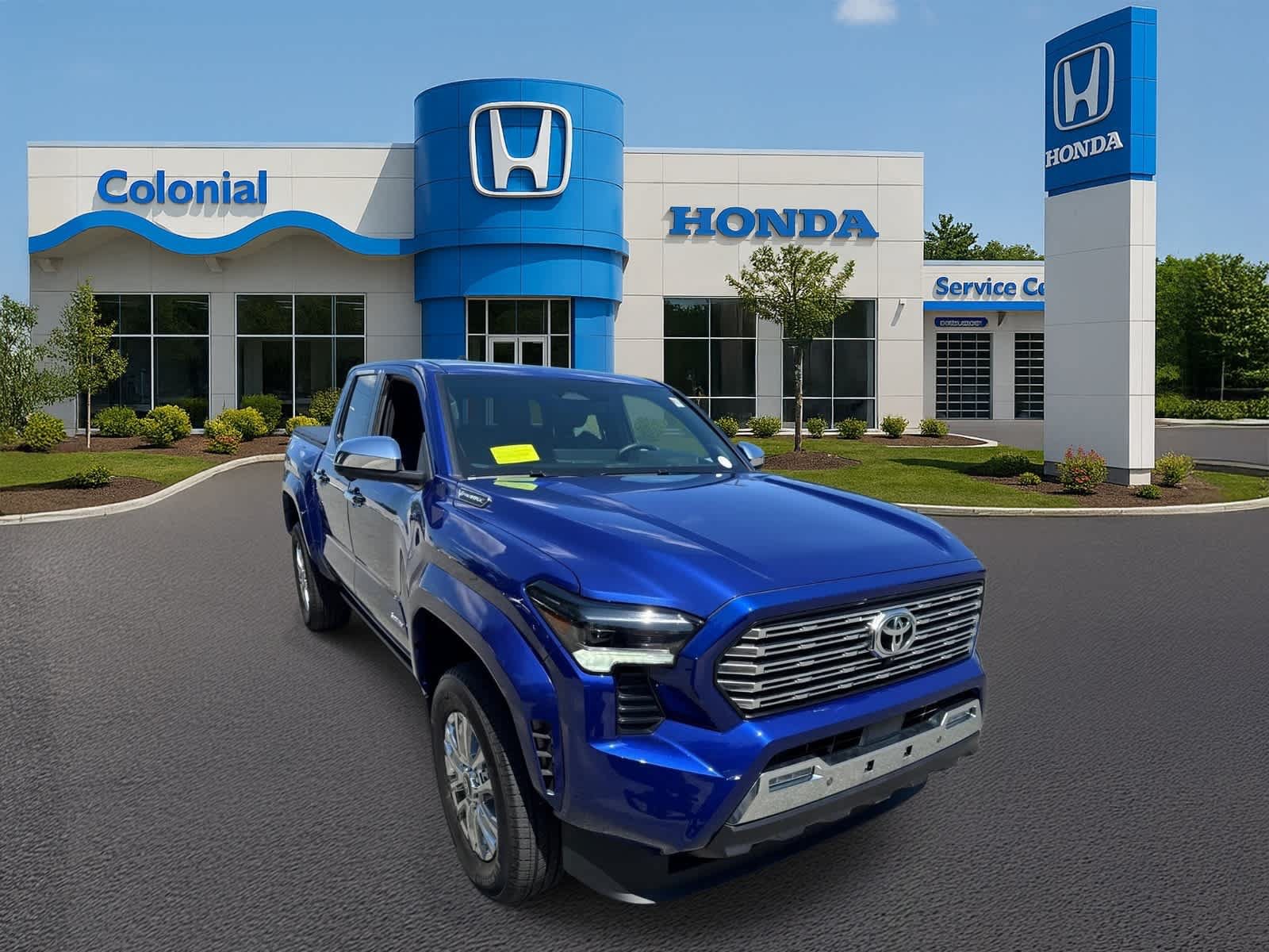 Used 2025 Toyota Tacoma Limited AWD/4WD image 8