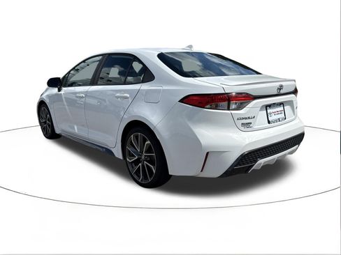 Used 2021 Toyota Corolla SE FWD image 5