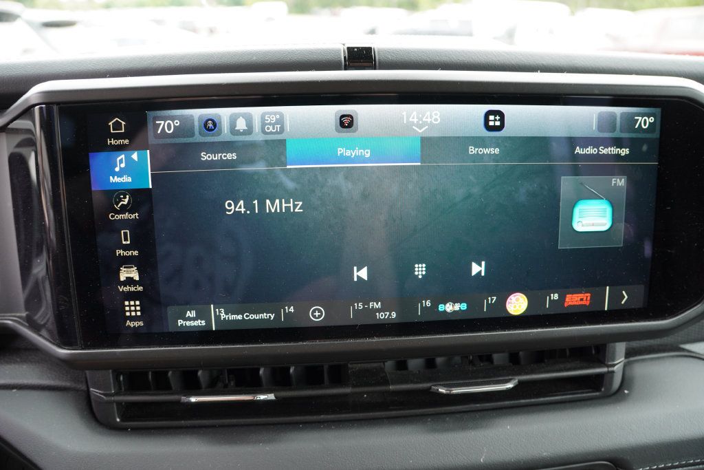 Used 2026 Jeep Gladiator Mojave AWD/4WD image 5