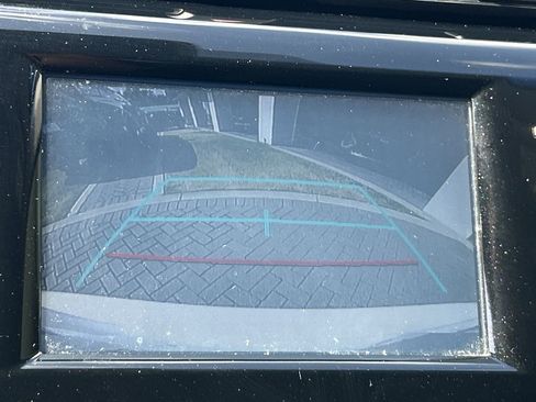 Used 2019 Toyota Camry image 20