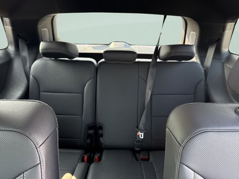 Used 2026 Chevrolet Traverse LT AWD/4WD image 26