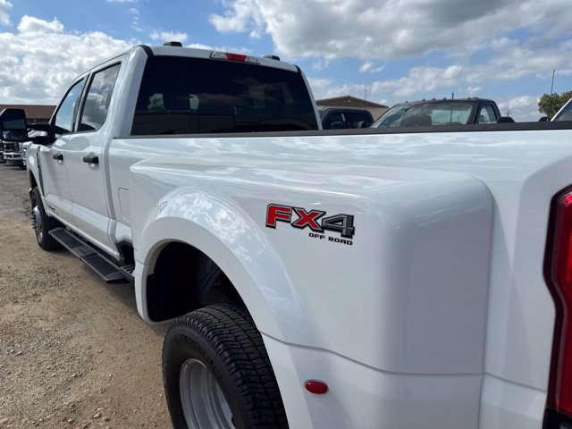 Used 2025 Ford F350 XLT w/ FX4 Off-Road Package AWD/4WD image 14