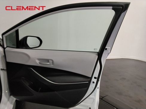 Used 2024 Toyota Corolla SE image 37