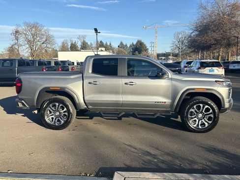 Used 2024 GMC Canyon AT4 w/ Technology Package image 6