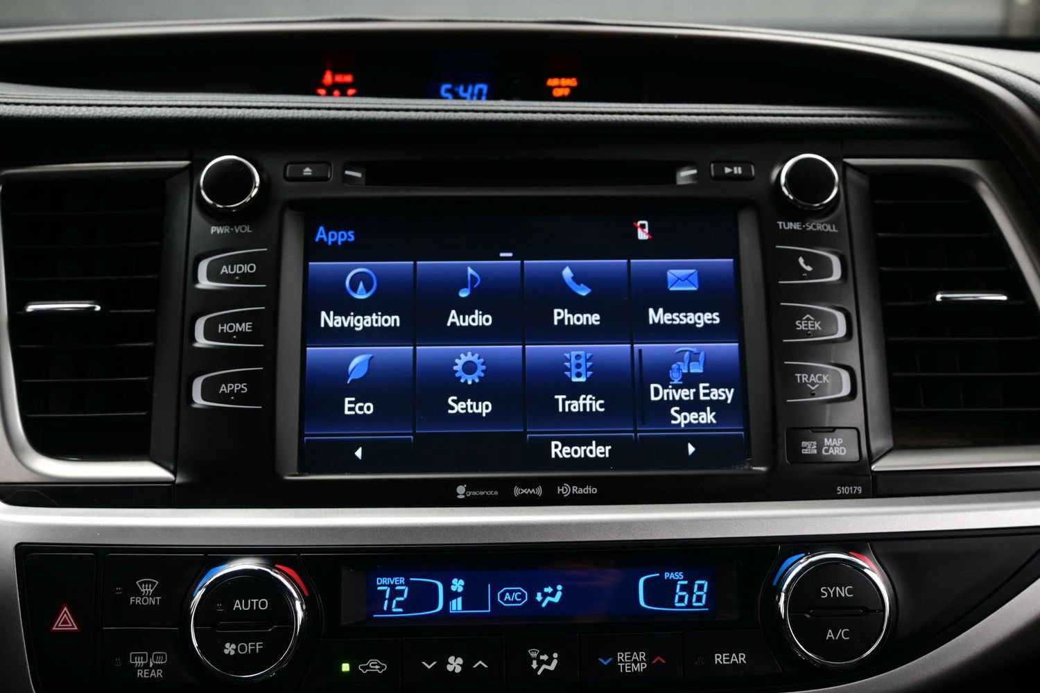 Used 2018 Toyota Highlander XLE AWD/4WD image 20