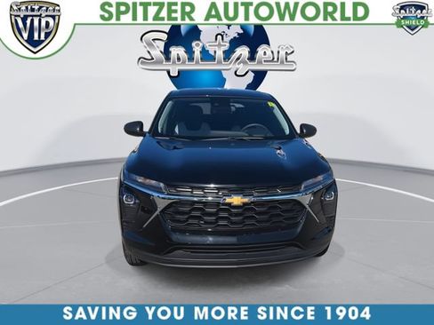 Used 2024 Chevrolet Trax LS FWD image 3