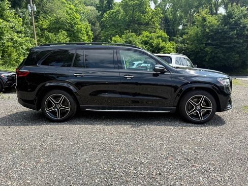 Used 2026 Mercedes-Benz GLS 450 4MATIC image 11