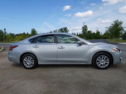 Used 2015 Nissan Altima 2.5 S w/ Power Driver Seat Package FWD image 3