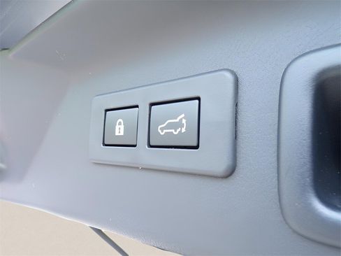 Certified 2025 Subaru Forester Premium image 20