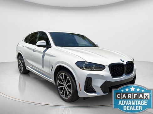 Used 2023 BMW X4 xDrive30i w/ M Sport Package AWD/4WD image 3