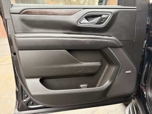 Used 2022 Chevrolet Tahoe LT image 17