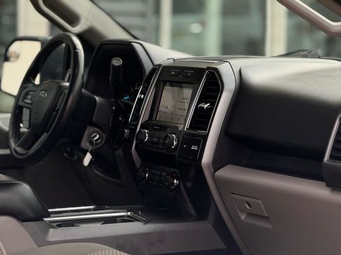 Used 2019 Ford F150 XLT w/ Equipment Group 302A Luxury AWD/4WD image 15
