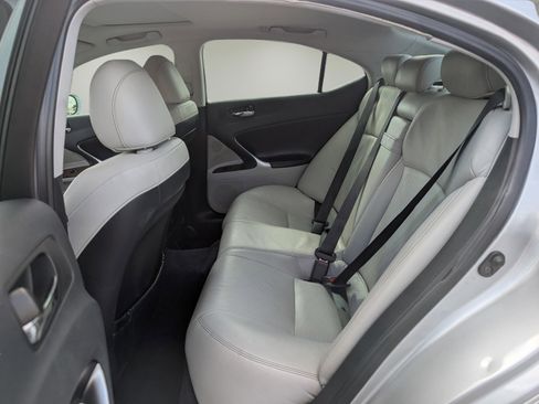 Used 2010 Lexus IS 250 image 11