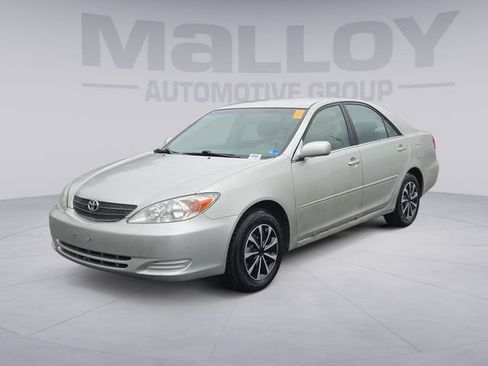 Used 2003 Toyota Camry XLE FWD image 1