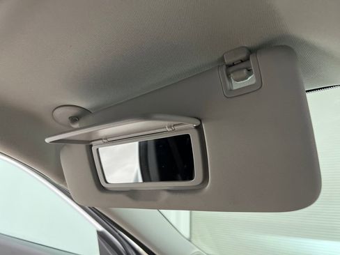 Used 2025 Chevrolet Trax LT w/ LT Convenience Package image 57