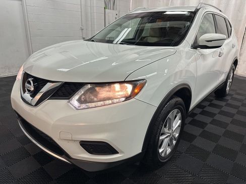 Used 2016 Nissan Rogue SV AWD/4WD image 4