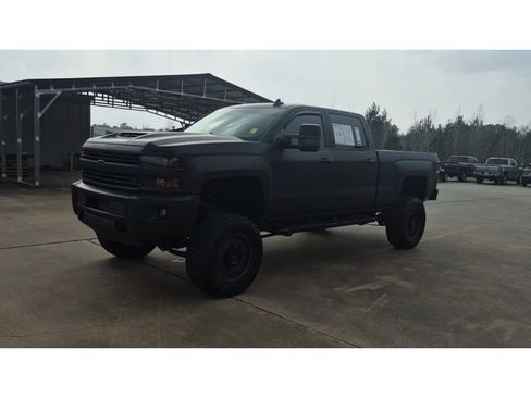 Used 2019 Chevrolet Silverado 2500 LTZ w/ Duramax Plus Package image 6