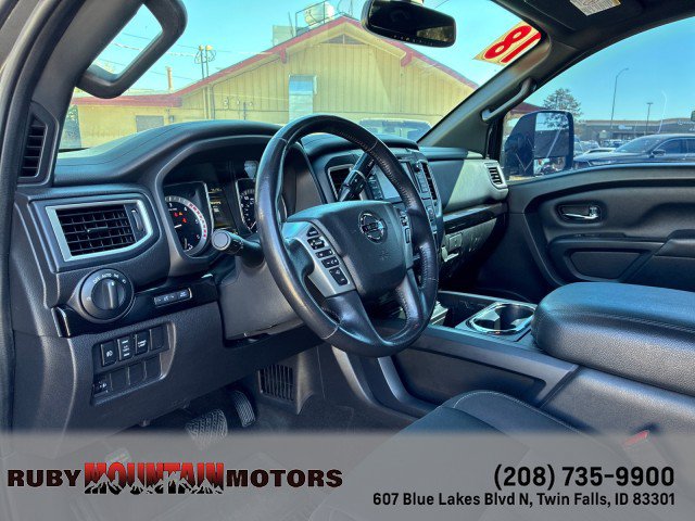 Used 2018 Nissan Titan SV w/ SV Convenience Package AWD/4WD image 12