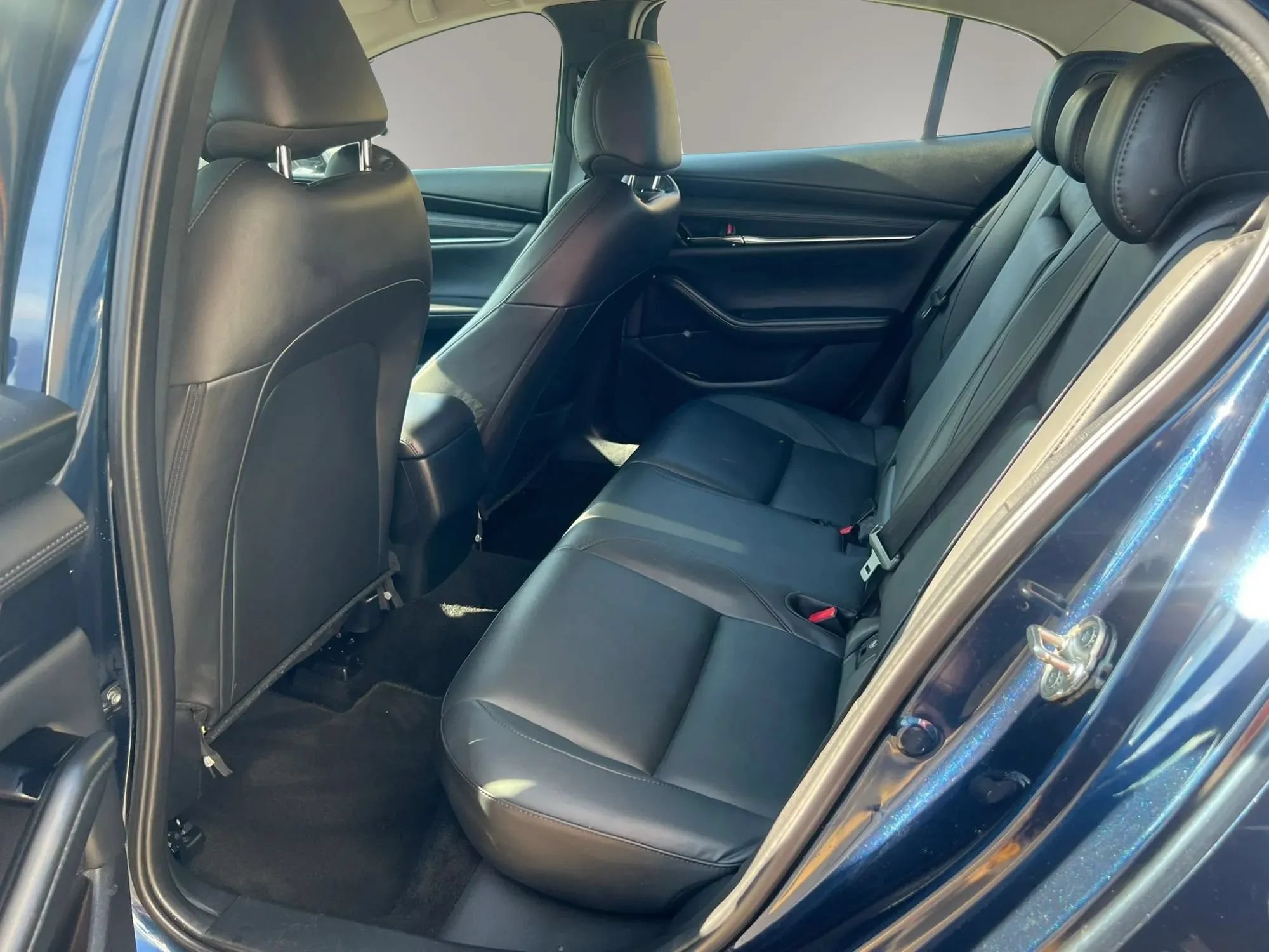 Used 2024 MAZDA MAZDA3 s FWD image 28