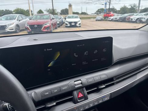 Used 2025 Kia K4 FWD image 20