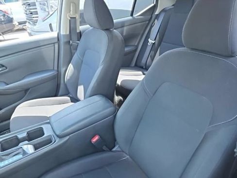 Used 2025 Nissan Sentra S FWD image 5