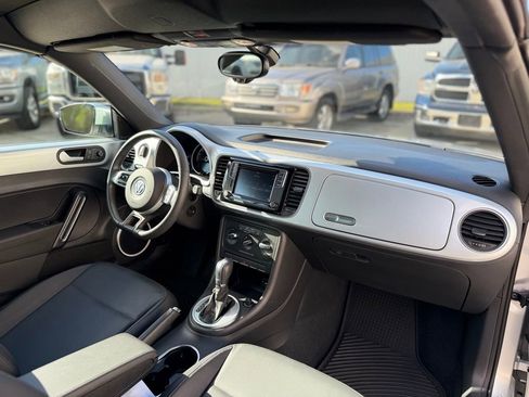 Used 2016 Volkswagen Beetle 1.8T SE image 25