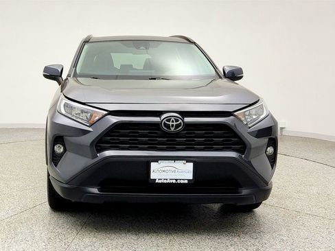 Used 2021 Toyota RAV4 XLE Premium image 2