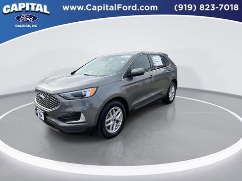 Certified 2023 Ford Edge SEL image 4